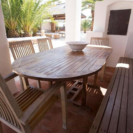 Villa Daniel 5 Mins By Taxi Into Ibiza Town Sant Jordi de ses Salines Eksteriør billede