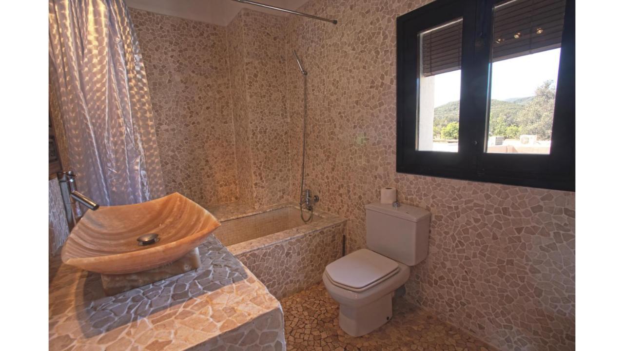 Villa Daniel 5 Mins By Taxi Into Ibiza Town Sant Jordi de ses Salines Eksteriør billede